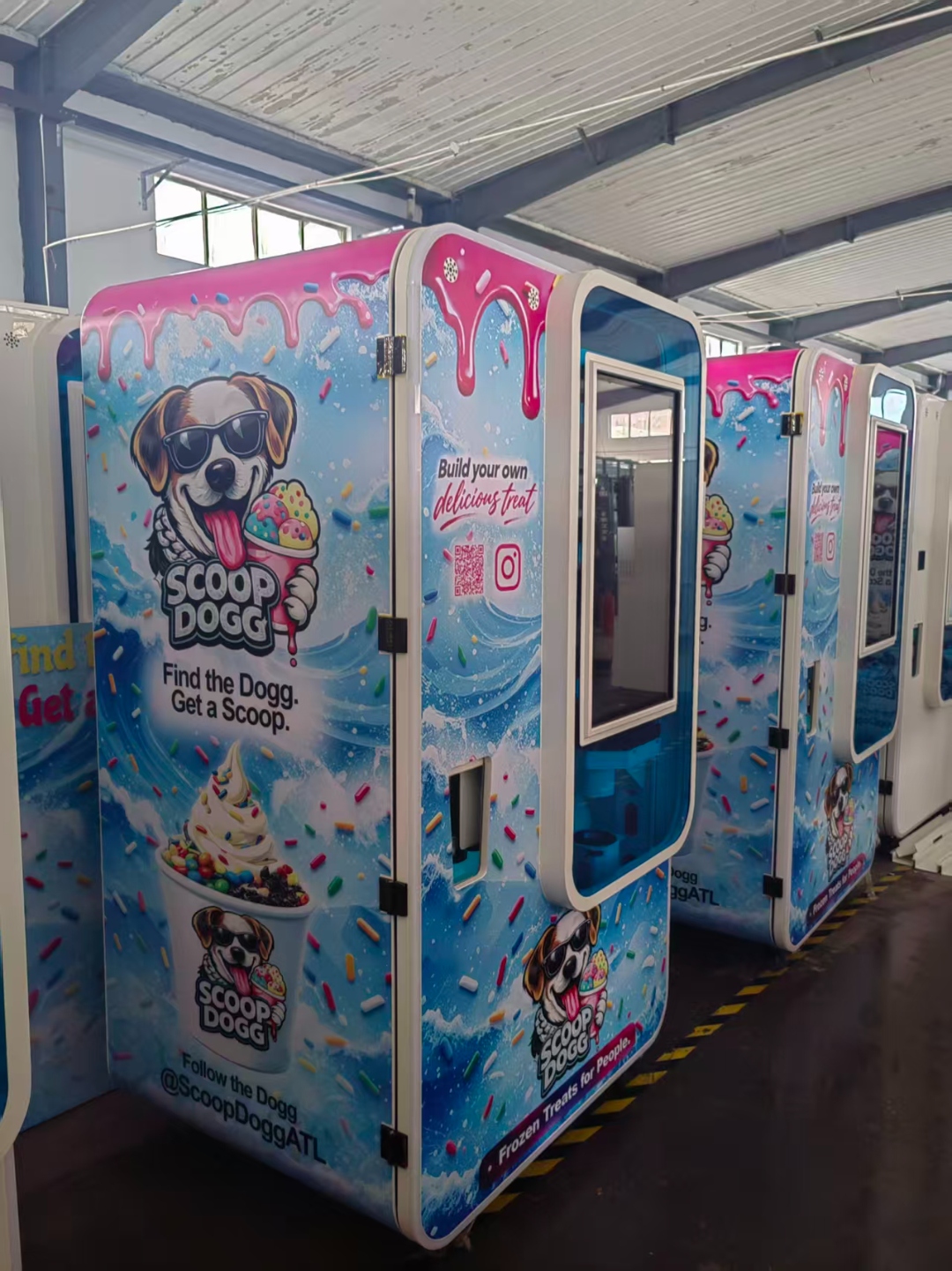 Scoop Dogg machines at factory &mdash; full wrap front view